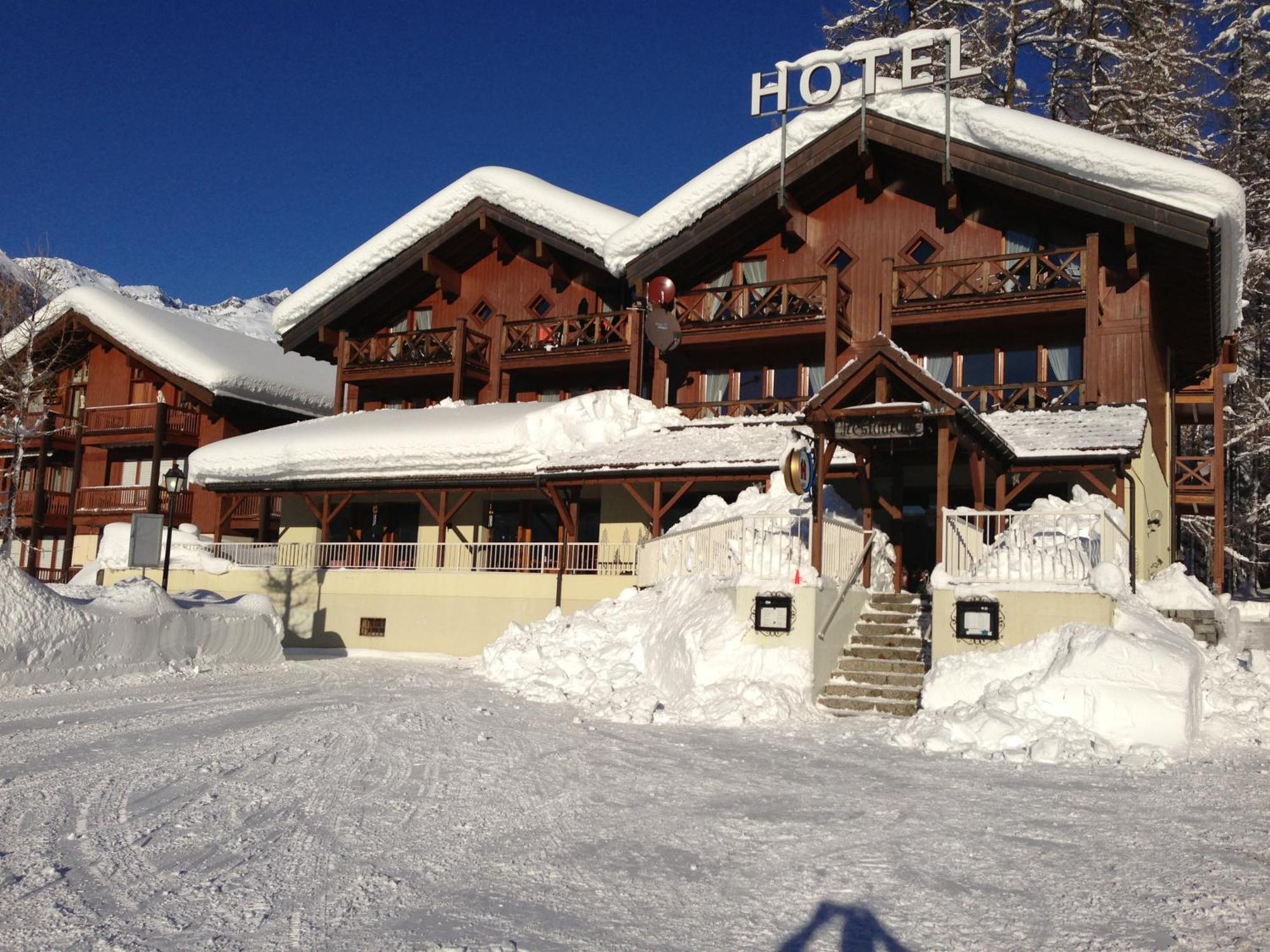 Hotel Alpenhof Обервалд Екстериор снимка