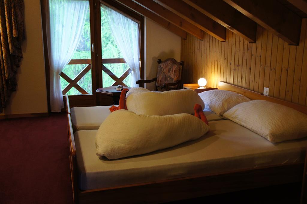 Hotel Alpenhof Обервалд Екстериор снимка