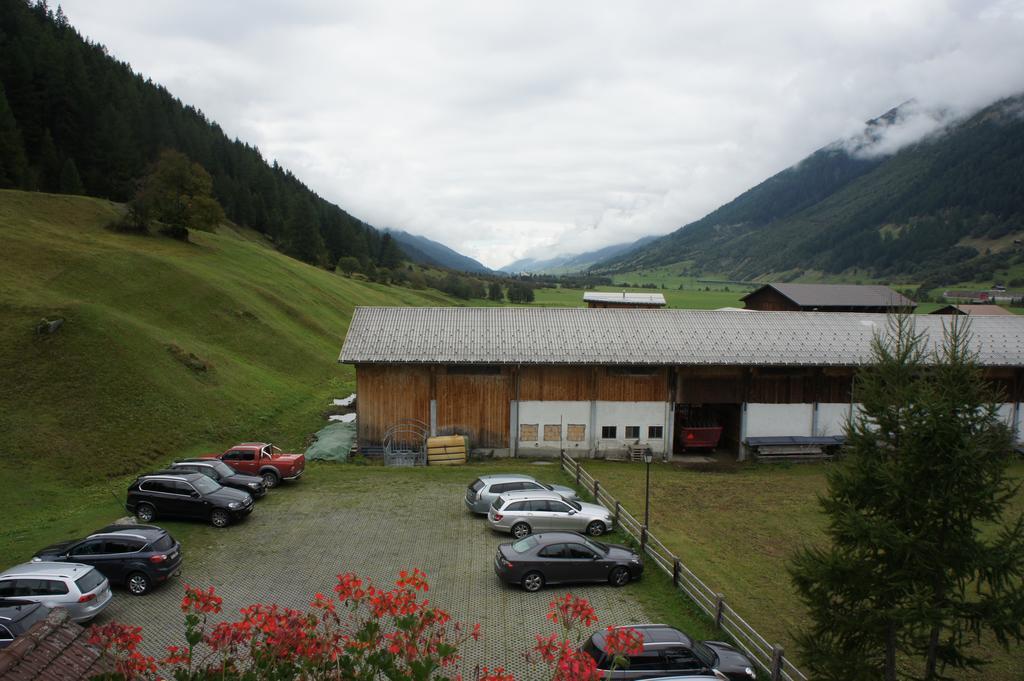 Hotel Alpenhof Обервалд Екстериор снимка