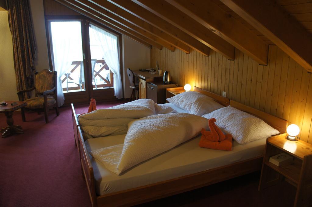 Hotel Alpenhof Обервалд Екстериор снимка